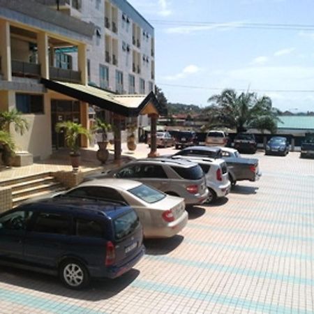 Sunset Hotel คูมาซี ภายนอก รูปภาพ